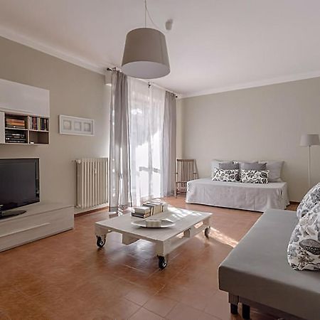 Natural Chic - Close To City Center And Beach - Parking Desenzano del Garda Exterior photo