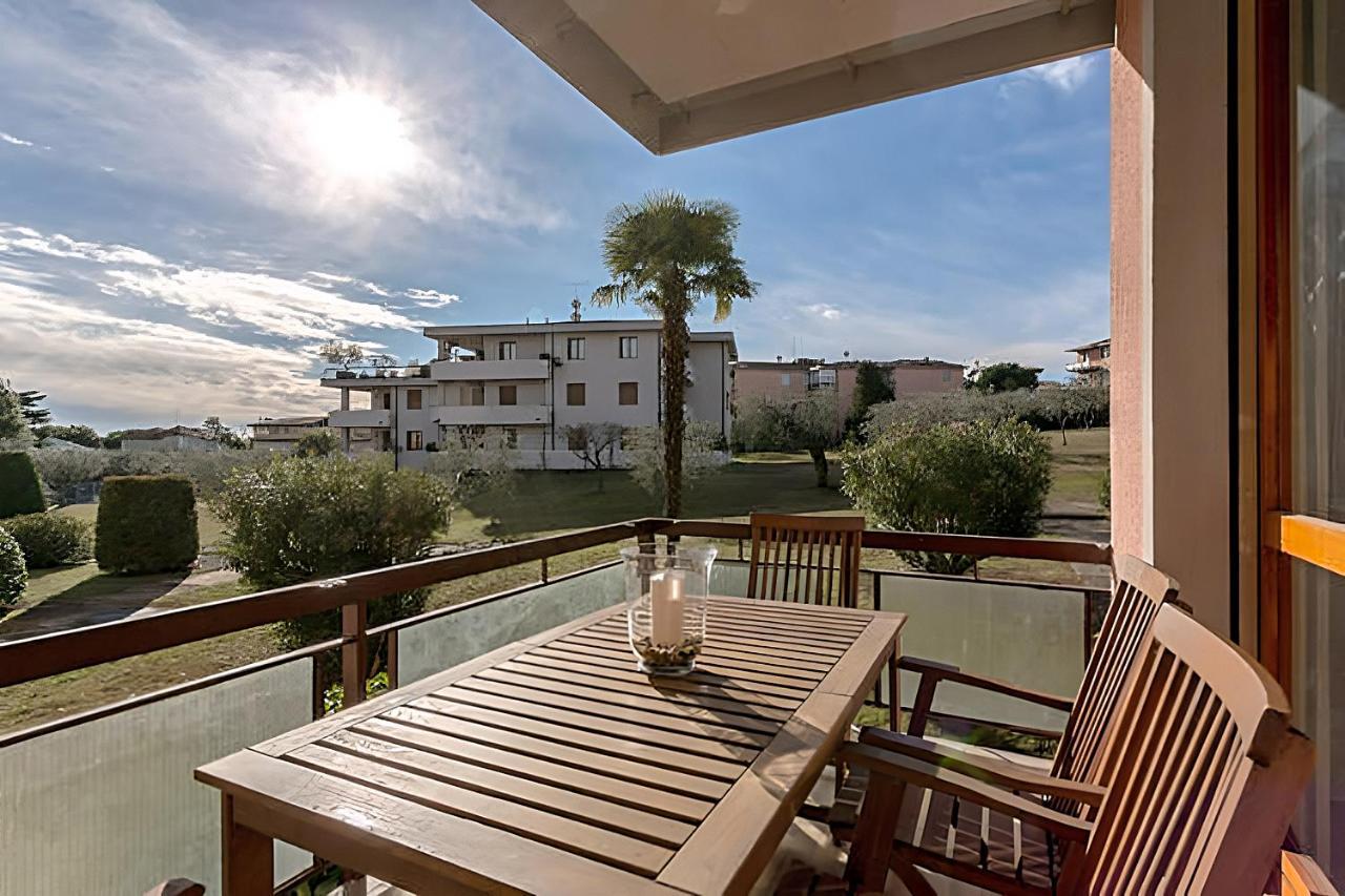 Natural Chic - Close To City Center And Beach - Parking Desenzano del Garda Exterior photo